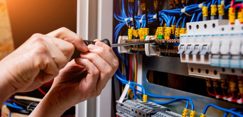 Profesionalūs elektriniai sprendimai  Elektrum 